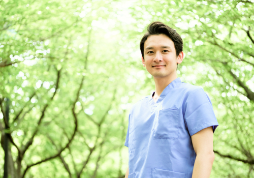 主任、男性理学療法士サムネイル